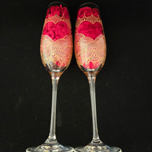 Load image into Gallery viewer, Wedding glasses for the bride with customized names, hand painted in a heart with gold on a champagne flute. Personalized toasting glasses.