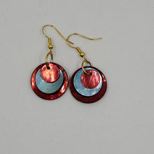 Load image into Gallery viewer, shell earring, circle- Blue and Red
